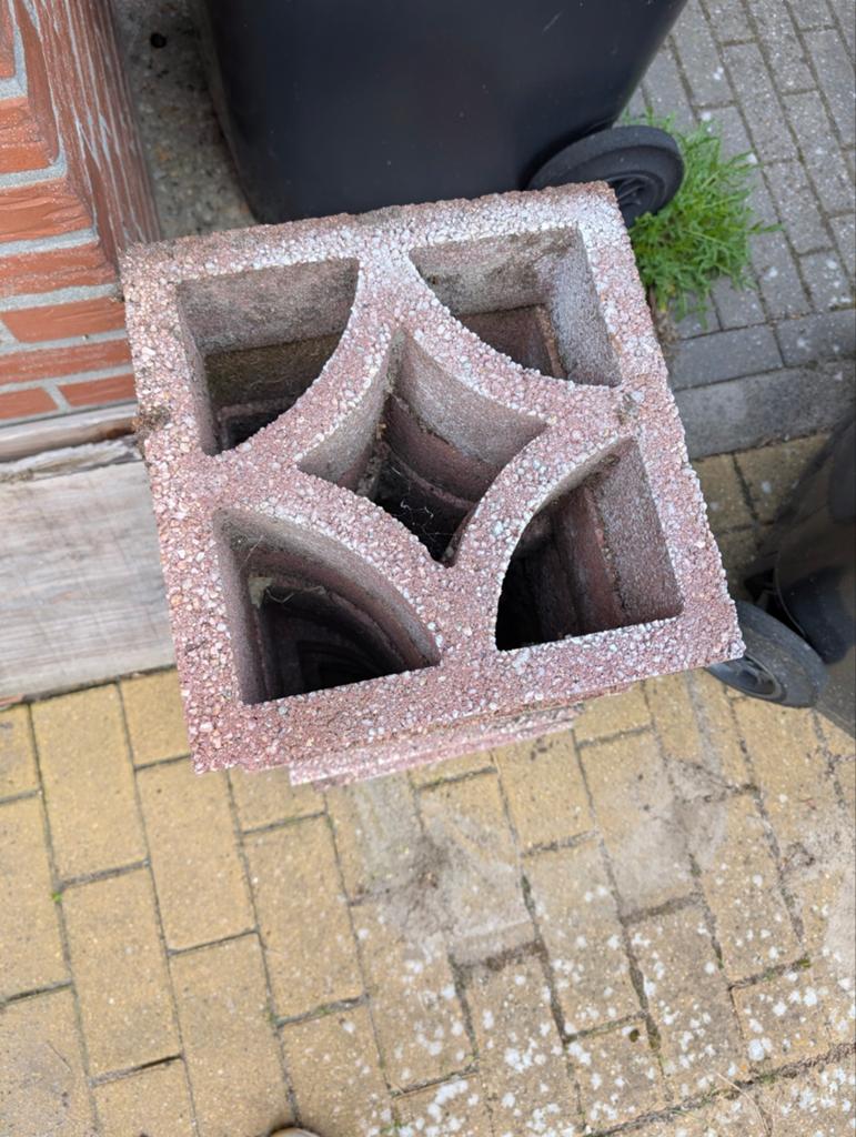 GRATIS 14 stuks Romano patiotegels/ breezeblocks/ sierstenen, Ophalen, Gebruikt, Beton, Overige typen