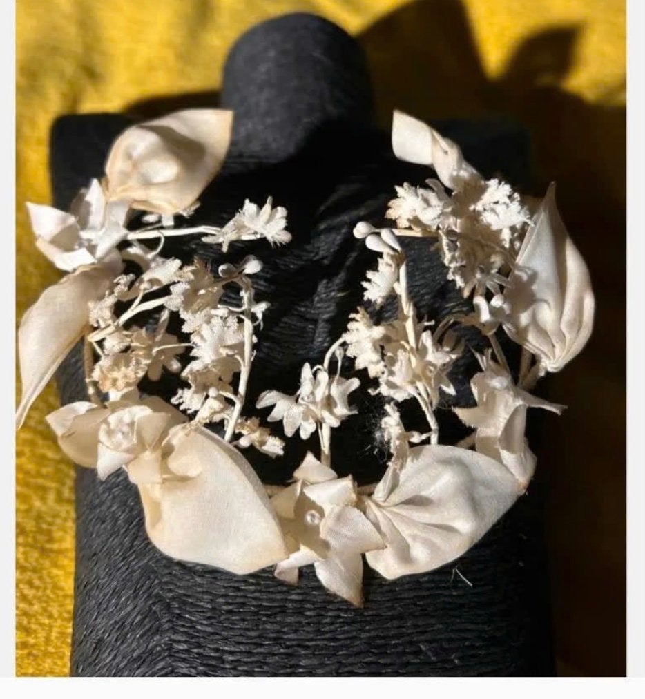 Antieke Tiara met delicate bloemendetails, zeer oud, Ophalen of Verzenden, Dames