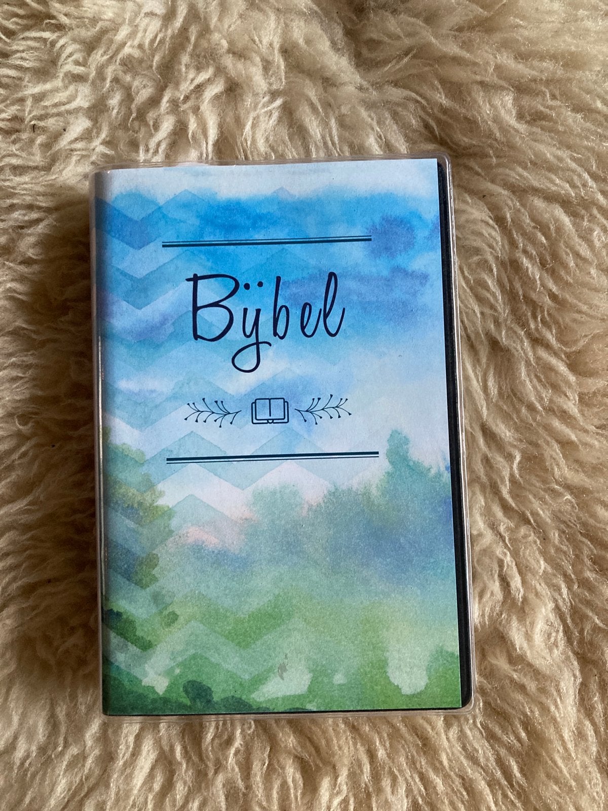 Bijbel met aquarel design - Zo goed als nieuw, Ophalen of Verzenden, Zo goed als nieuw, Christendom | Protestants