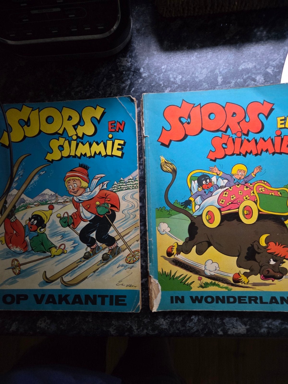 sjors en Sjimmie in Wonderland / op vakantie. 2 boeken, Ophalen of Verzenden