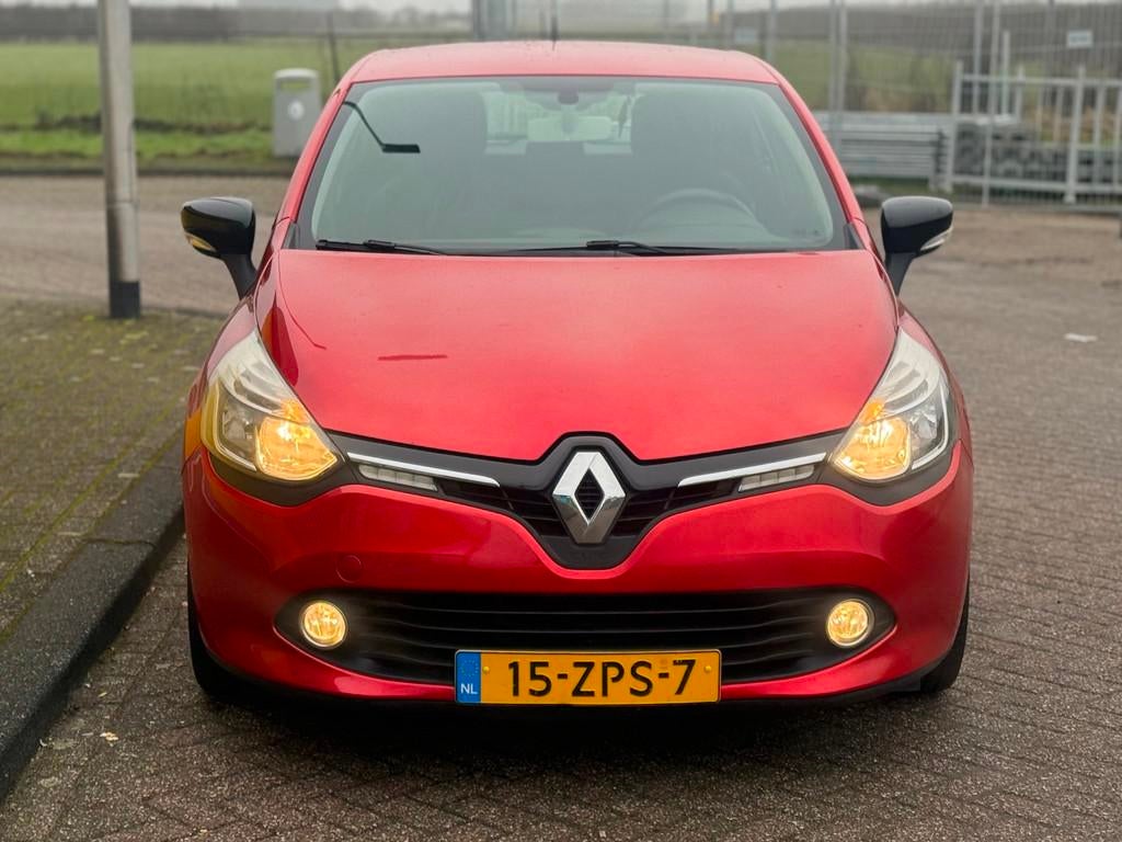 Renault Clio 0.9 TCe Night & Day Bj 2013 Airco Navigatie Pdc, Voorwielaandrijving, 540 kg, 23 km/l, Handgeschakeld