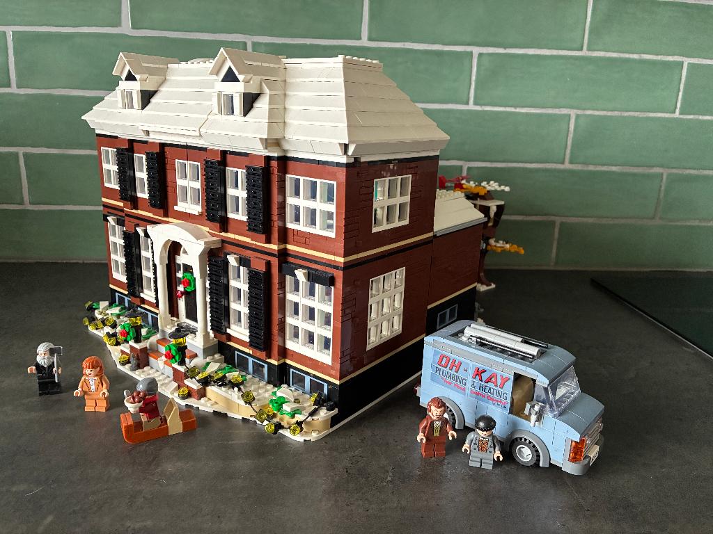 Lego 21330 - Home Alone, Lego, Ophalen of Verzenden, Compleet, Complete set