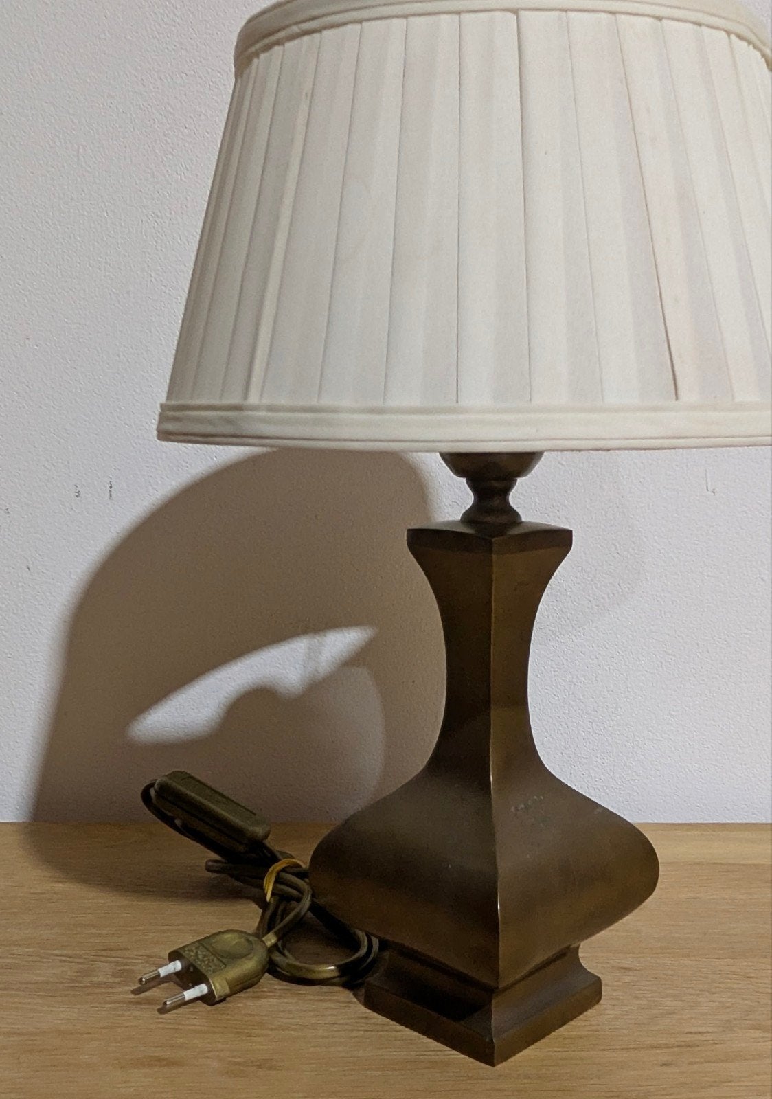 Vintage bronzen Italiaanse tafellamp, Antiek en Kunst, Antiek | Lampen, Ophalen