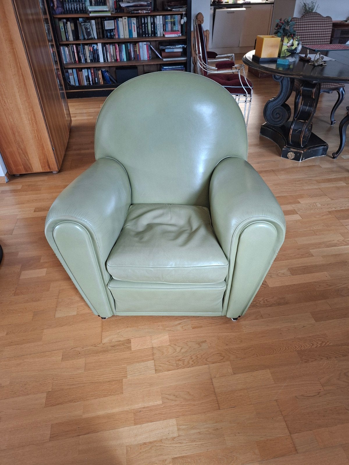Poltona Frau ,model Vanity Fair , groen, Huis en Inrichting, Fauteuils, Ophalen, Gebruikt, Minder dan 75 cm, Leer