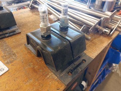 Set motorsteunen 2GM20  (Shore 100), Niet ingevuld, Gebruikt, Niet ingevuld, Niet ingevuld