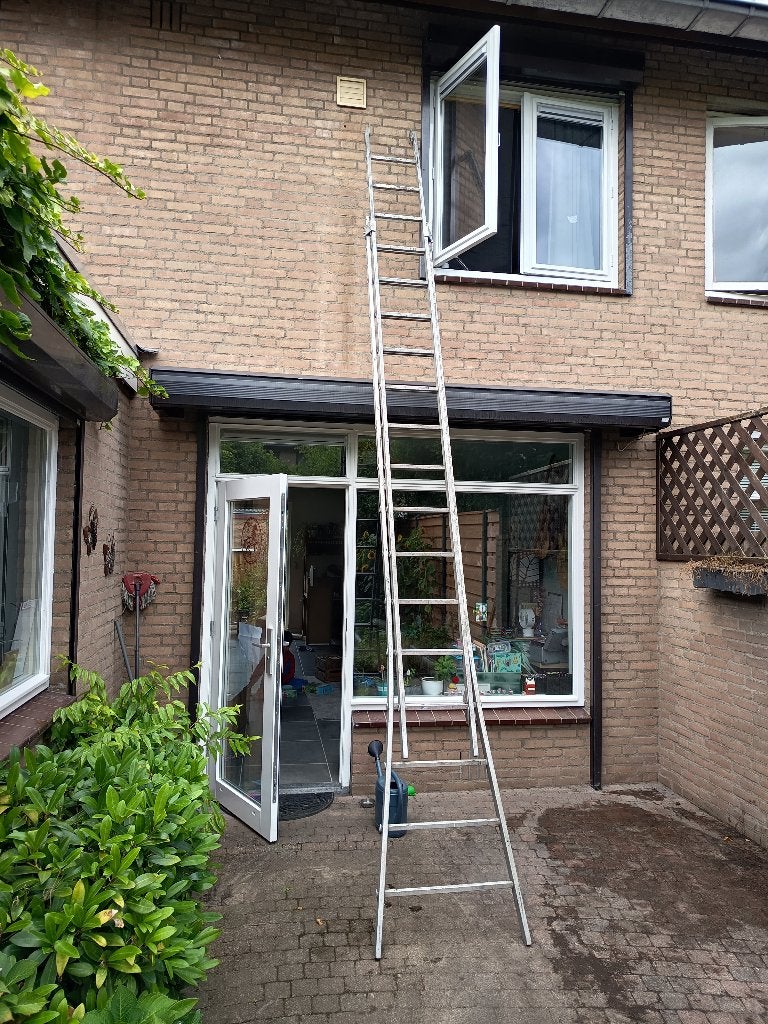 Ladder 8 meter (2x4), Ophalen, Gebruikt, Ladder, Opvouwbaar of Inschuifbaar