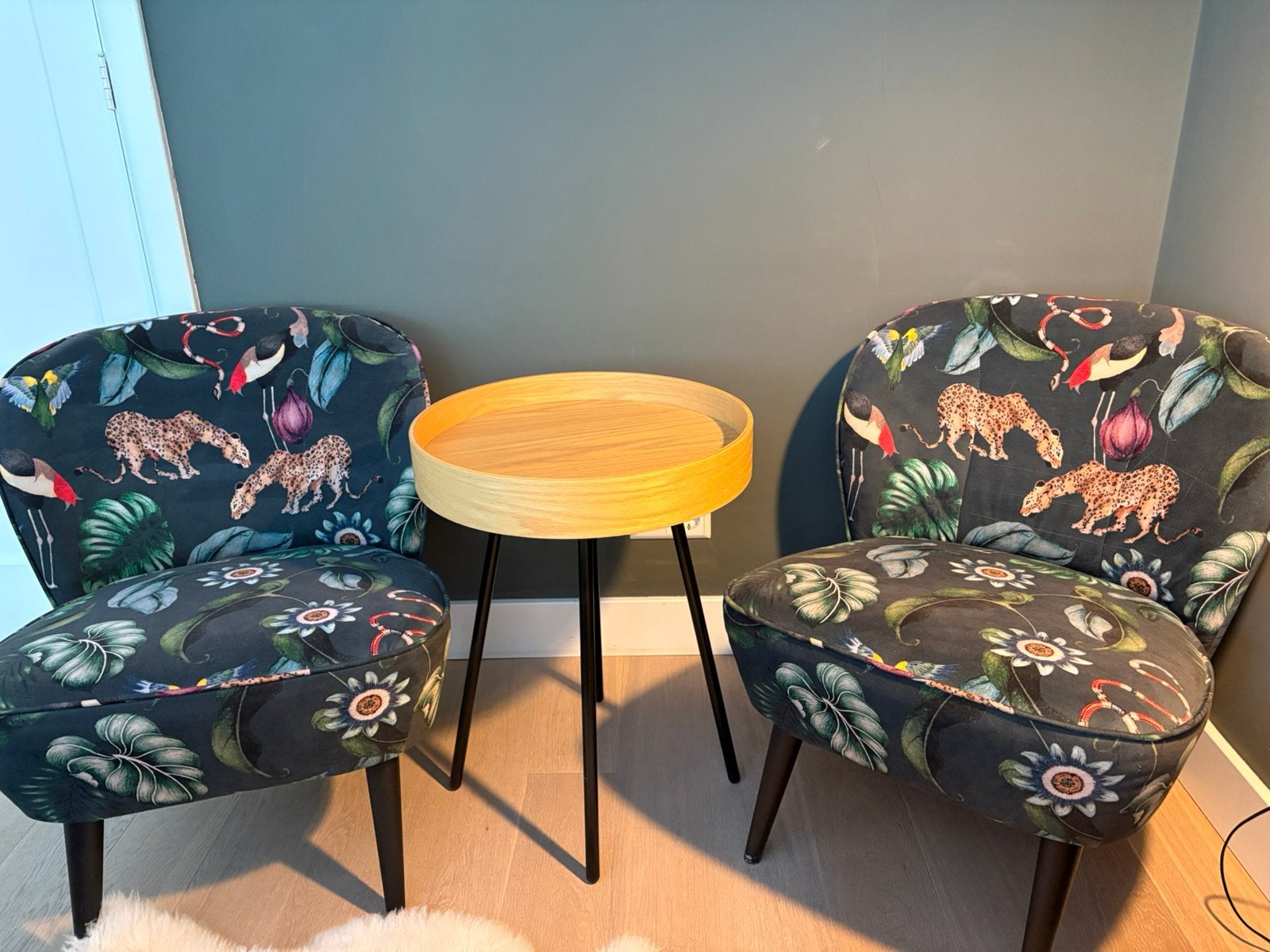 Sissy Boy jungle stoel 2 stuks + tafeltje, Ophalen, Zo goed als nieuw, Minder dan 75 cm, 50 tot 75 cm