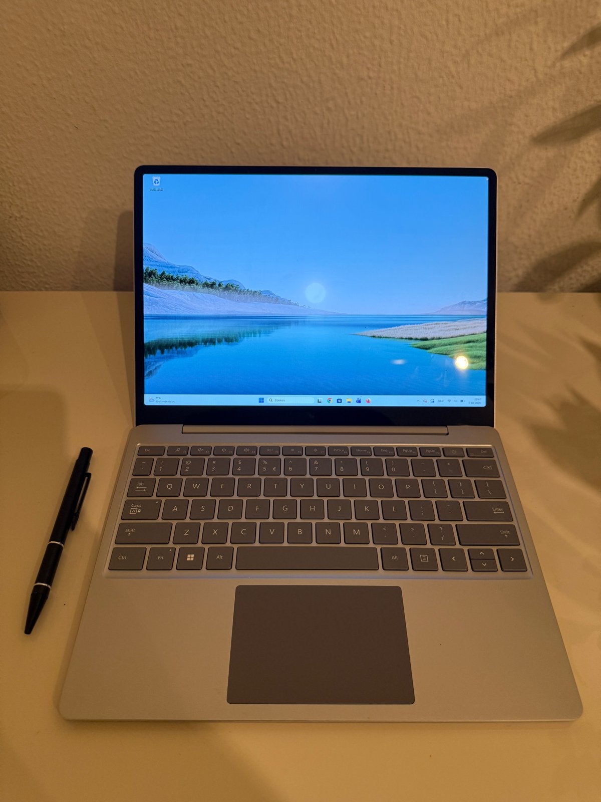 Microsoft Surface Laptop Go 2 - Zo goed als nieuw, 2 tot 3 Ghz, Qwerty, 8 GB, Ophalen of Verzenden