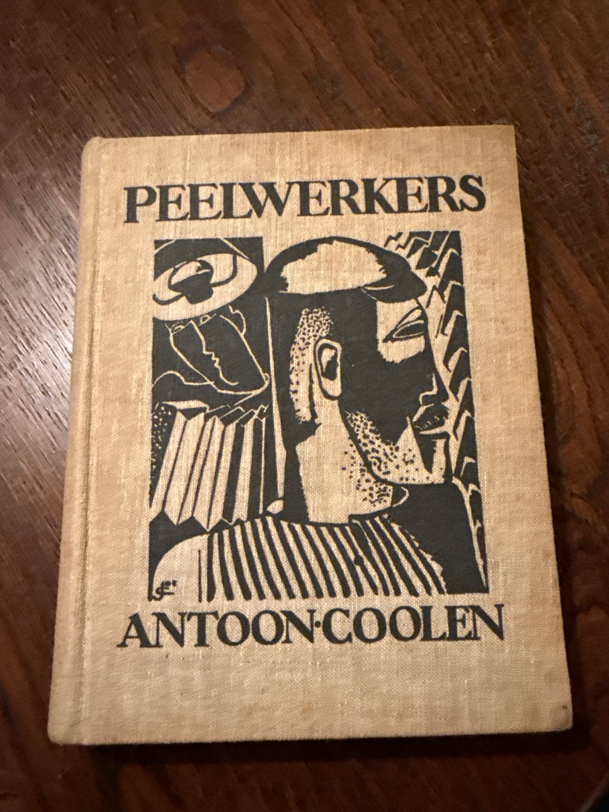 Peelwerkers - Antoon Coolen (Derde Druk), Ophalen of Verzenden, Gelezen, Nederland