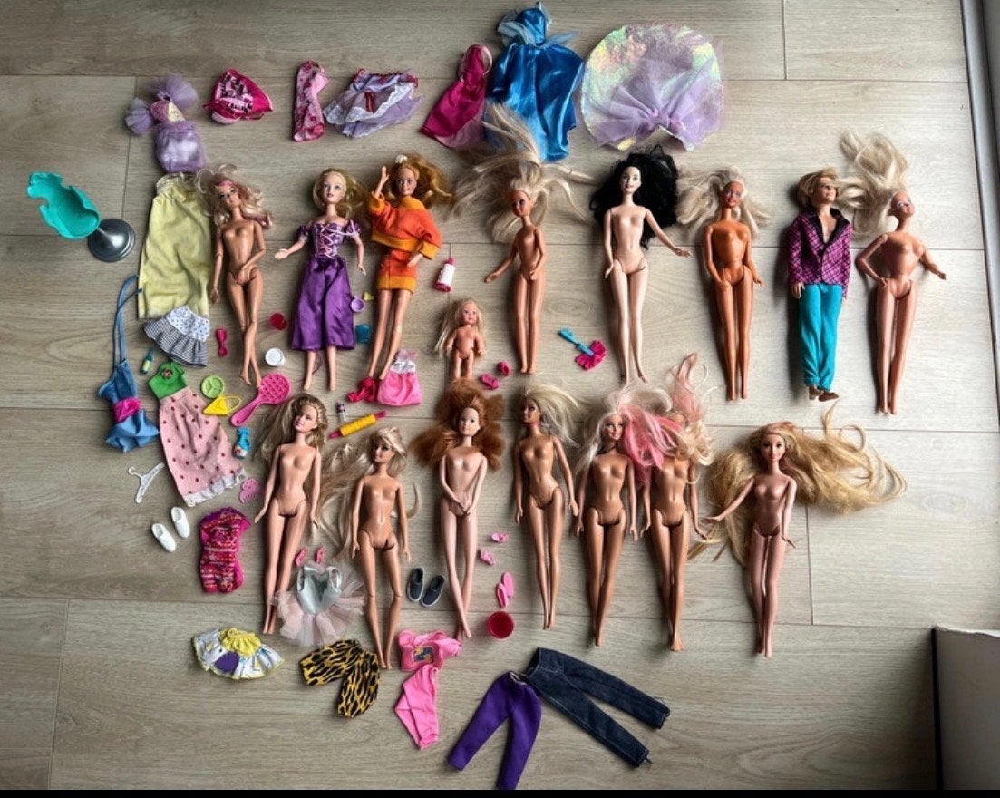 Grote Barbie collectie (16 stuks) uit jaren 80/90, Kinderen en Baby's, Speelgoed | Poppen, Ophalen of Verzenden, Gebruikt, Barbie