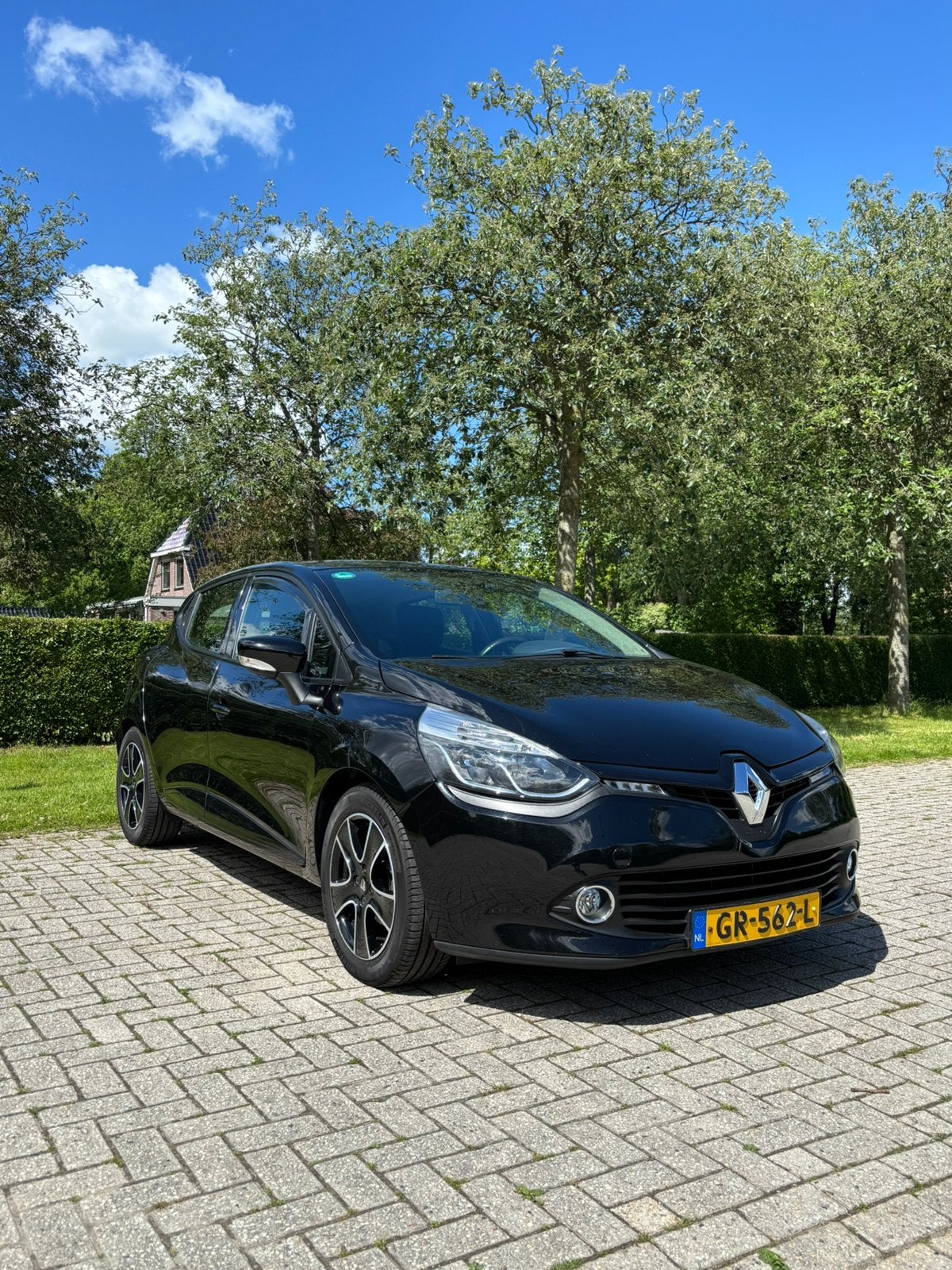 Clio 1.5 DCI 66KW 2015 133320km! Airco,Trekhaak,Led,Topstaat, Voorwielaandrijving, 1046 kg, 4 cilinders, 96 €/maand