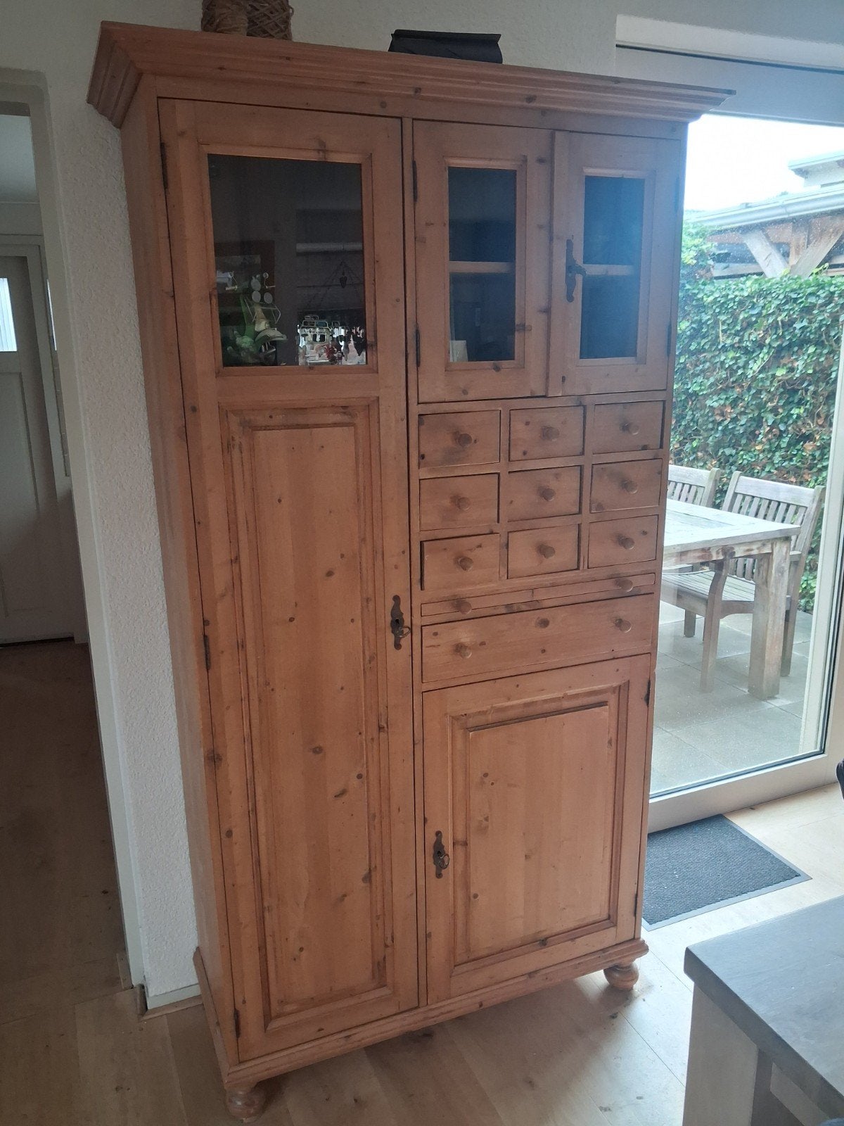 mieden kast grenen hout, Ophalen