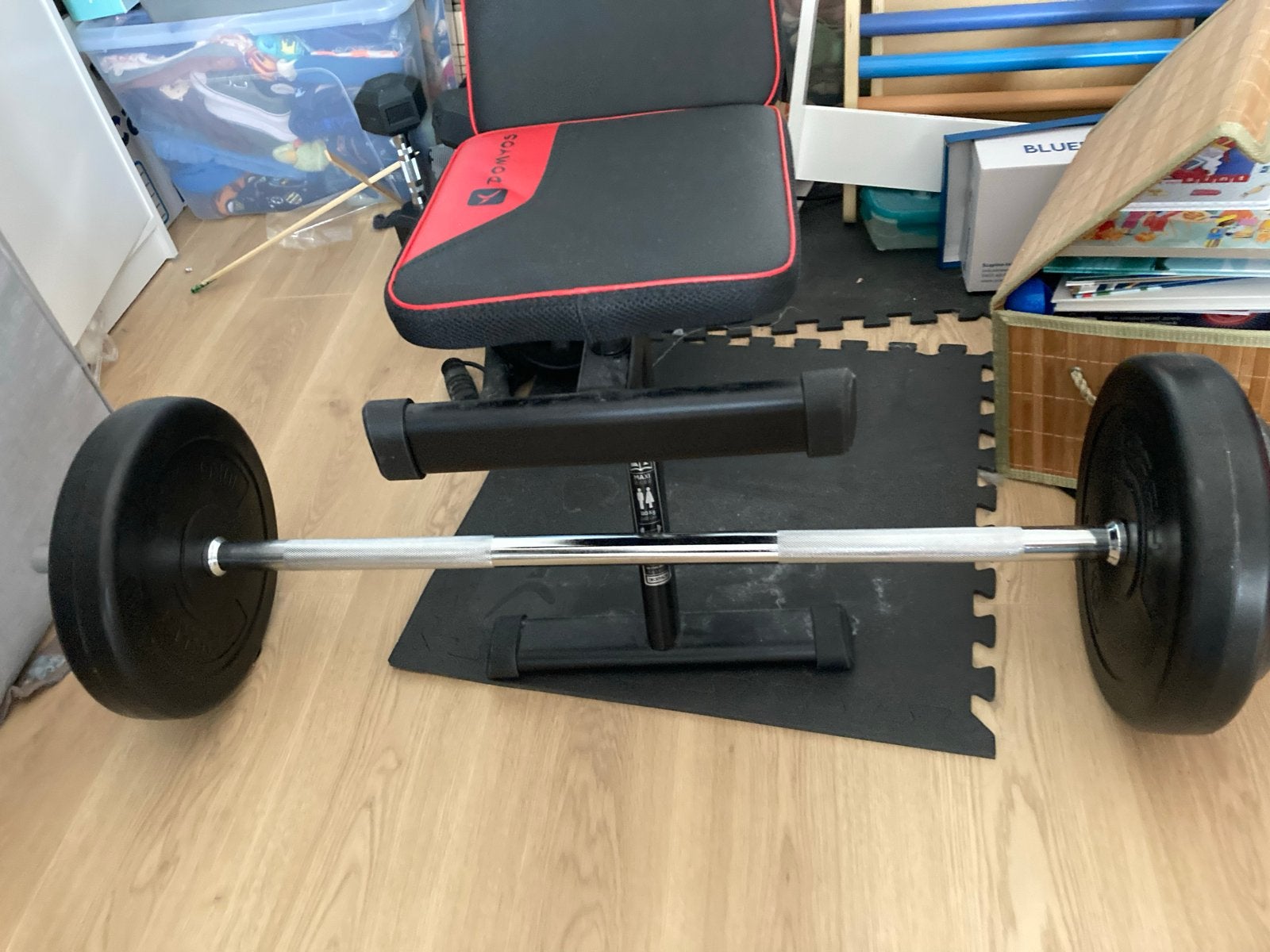 Domyos fitnessbank met halterstang en gewichten, Ophalen, Kunststof, Krachtstation, Armen