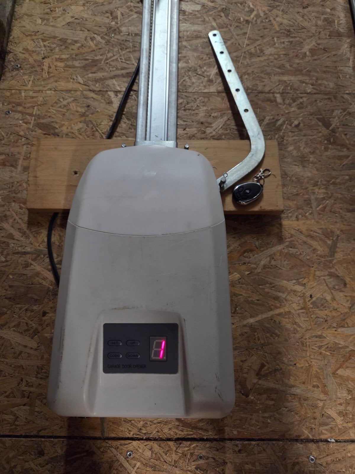 Garage deuropener met tandriem en 2 afstandsbedieningen, Ophalen, 120 cm of meer, Garagedeur, Zo goed als nieuw