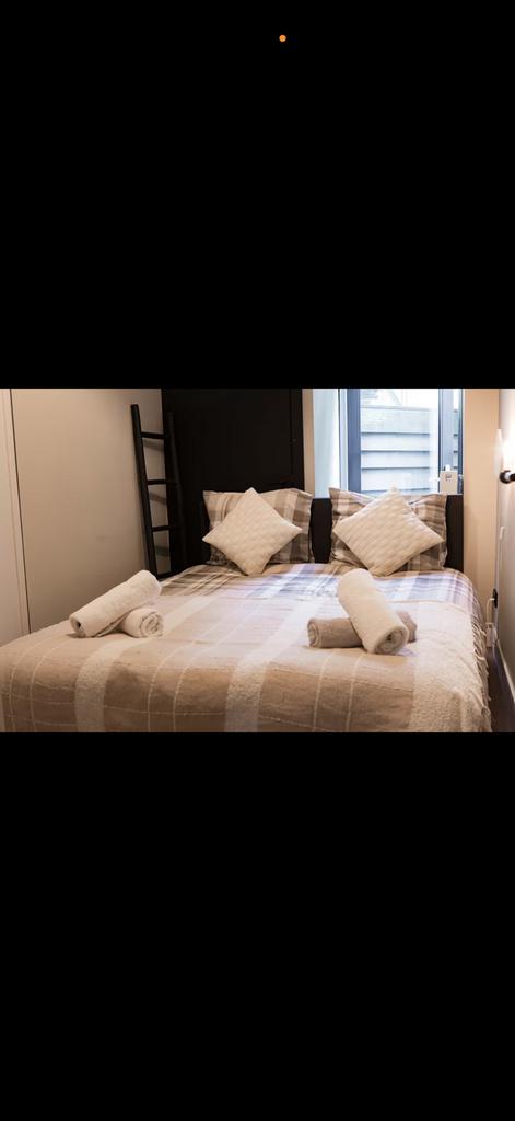 BOXSPRING 1.60 BED VANDAAG GRATIS OP TE HALEN, Ophalen of Verzenden, Zo goed als nieuw, Tweepersoons