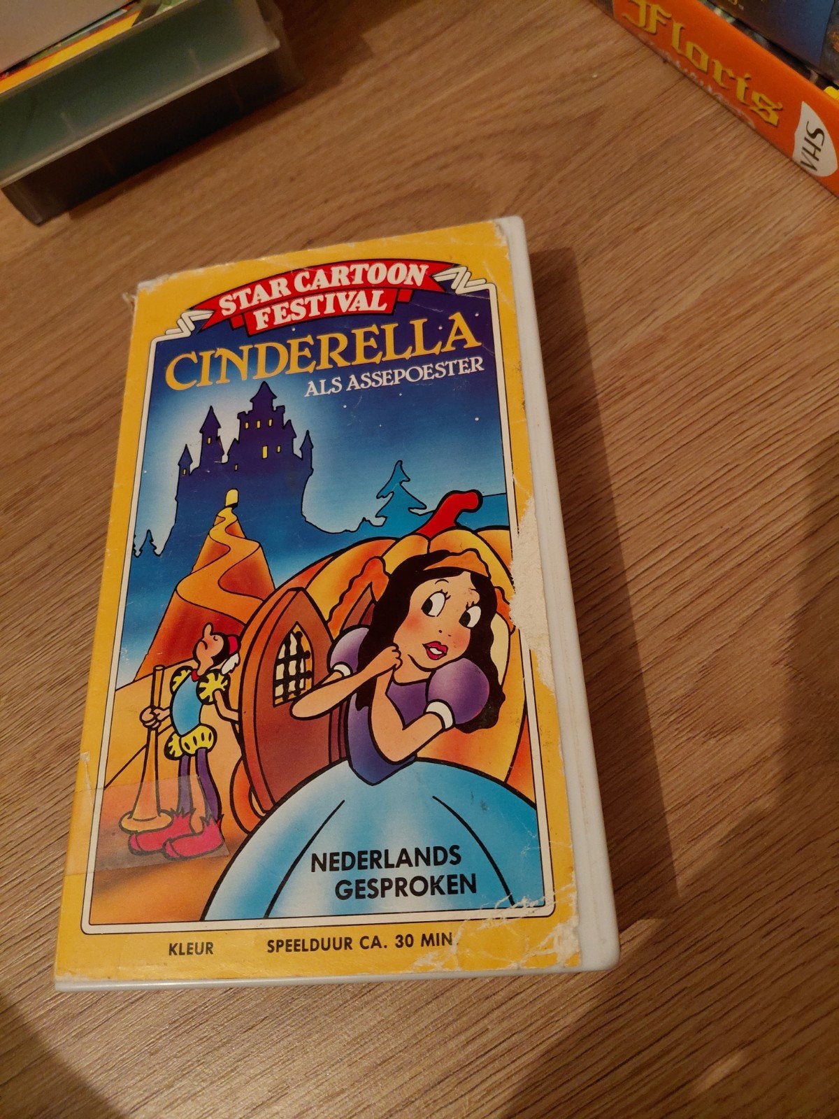 Star Cartoon Festival: Cinderella als Assepoester videoband., Cd's en Dvd's, Gebruikt, Tekenfilm, Alle leeftijden, Ophalen of Verzenden