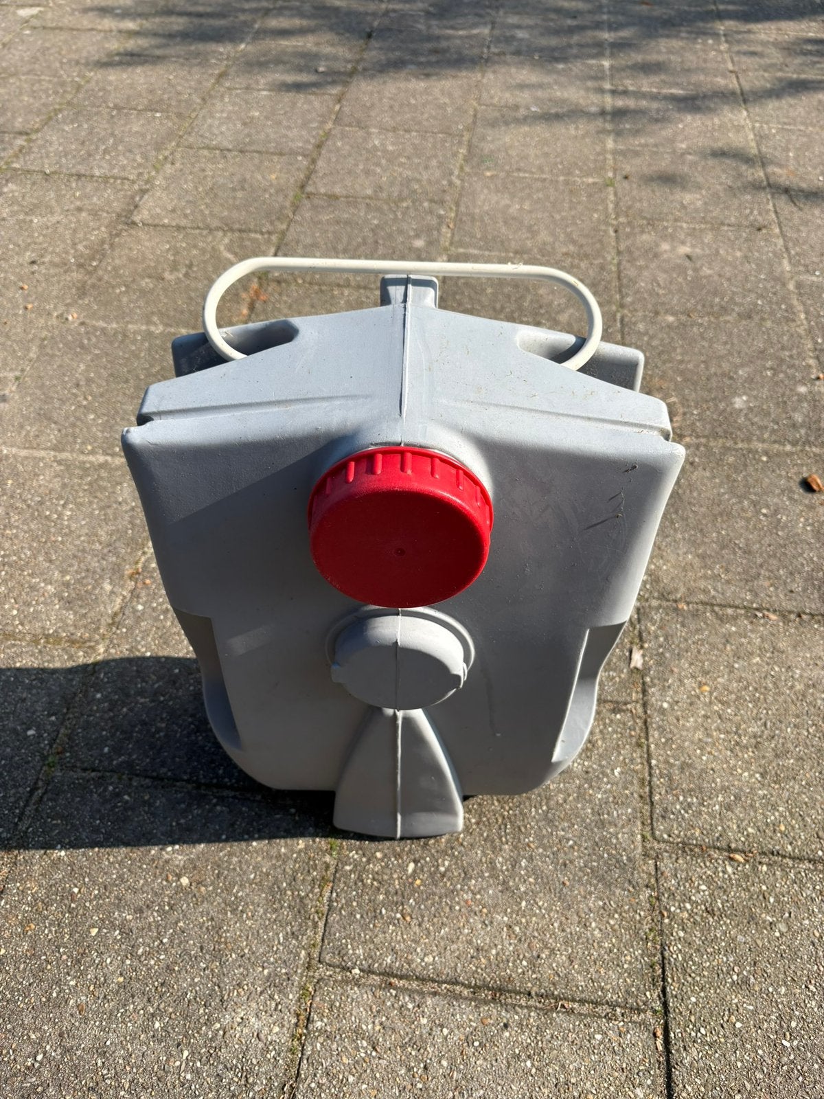 Caravan vuileater tank, Ophalen, Zo goed als nieuw