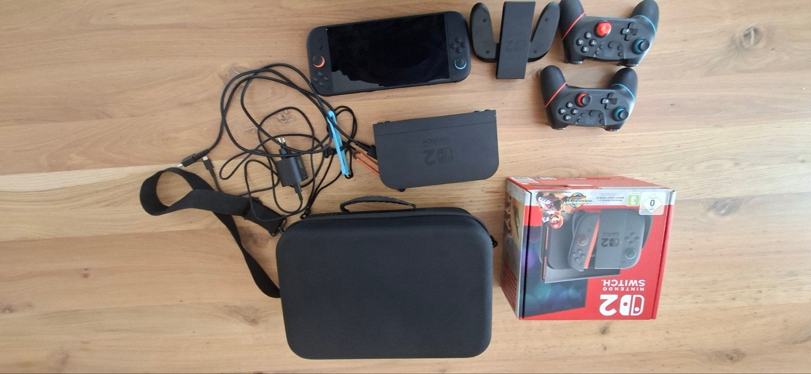 Nintendo Switch 2 met extra controllers en accessoires, Ophalen, Zo goed als nieuw, Switch Original