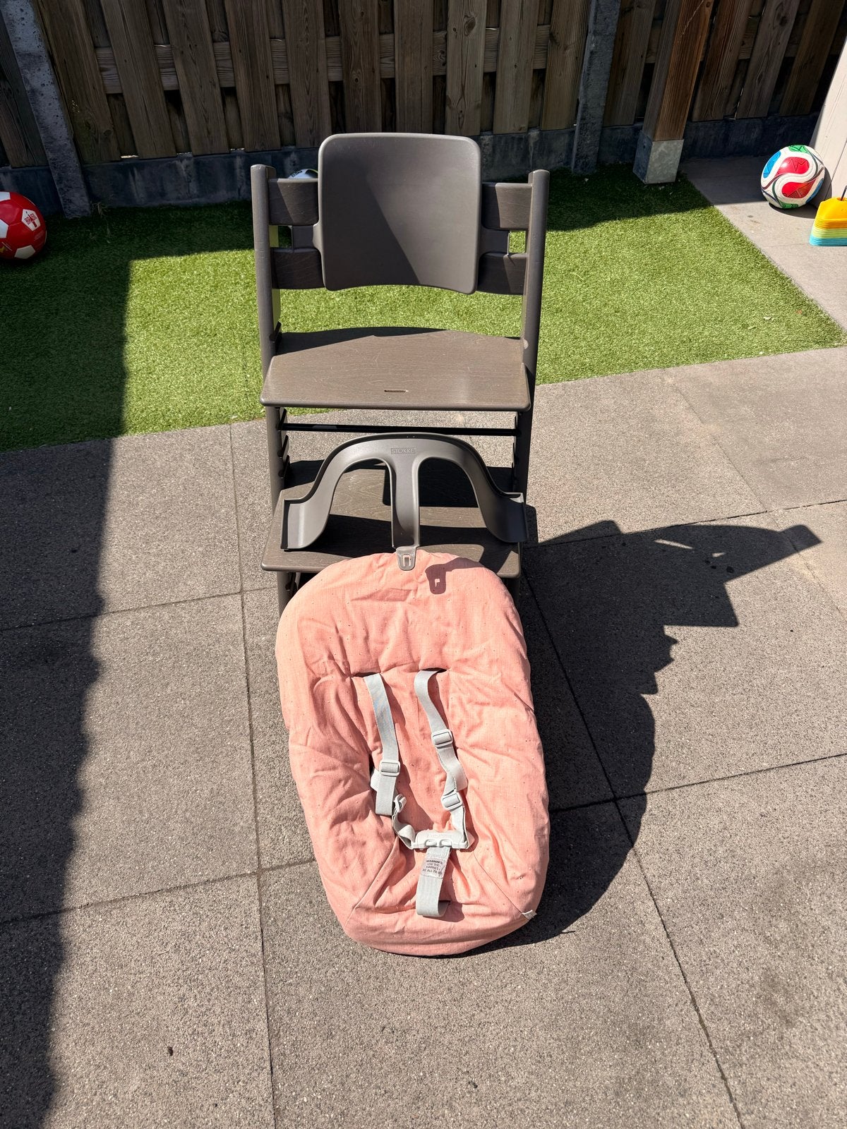Stokke Tripp Trapp meegroeistoel met baby set en kussen, Kinderen en Baby's, Kinderstoelen, Ophalen, Gebruikt, Meegroeistoel, Aanschuifbaar