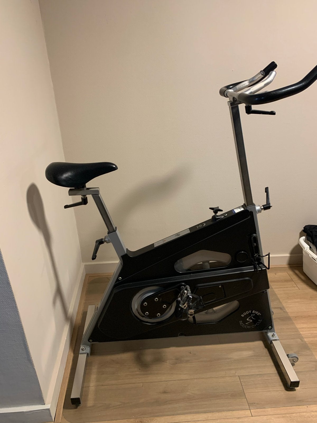 Bodybike Classic: Geruisloze Spinningfiets, Goed Onderhouden, Ophalen, Spinningfiets, Zo goed als nieuw, Metaal