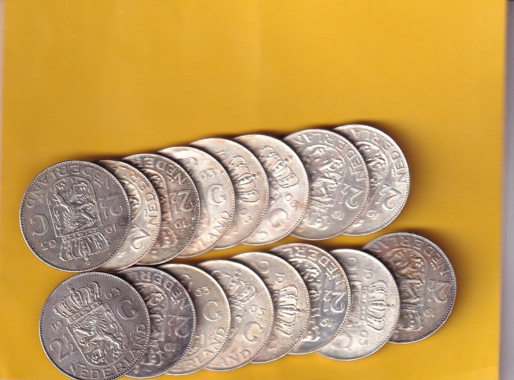 16 Koningin Juliana Rijksdaalder 1963 met Patina Divers, Koningin Juliana, Setje, Zilver, Ophalen of Verzenden