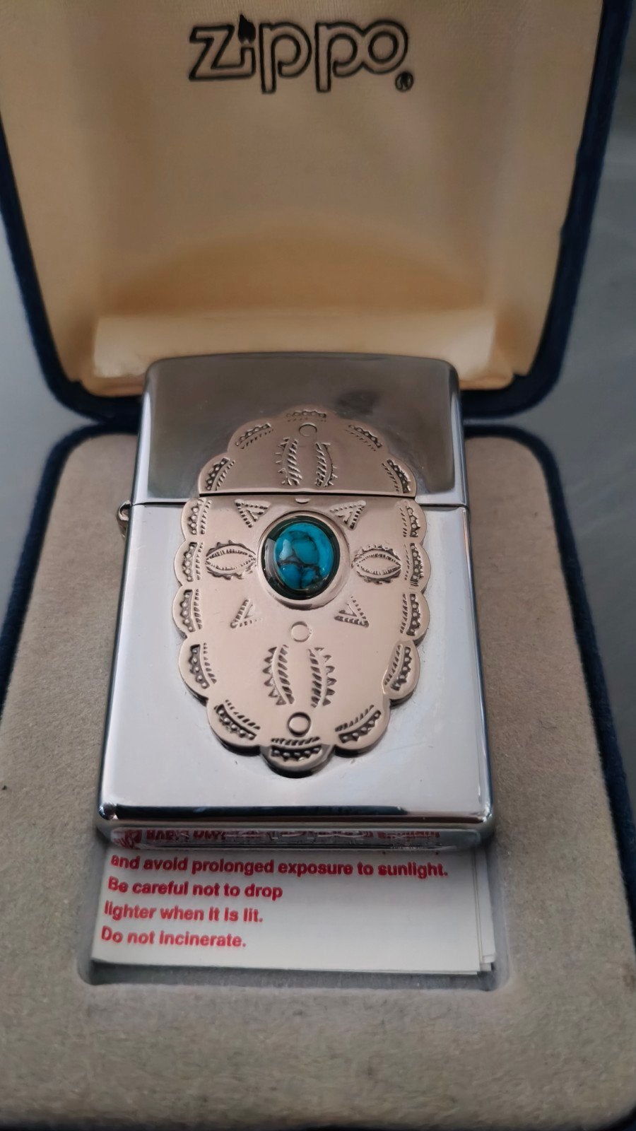 Zippo aansteker met turquoise steen en decoratie, Ophalen of Verzenden, Zo goed als nieuw, Aansteker