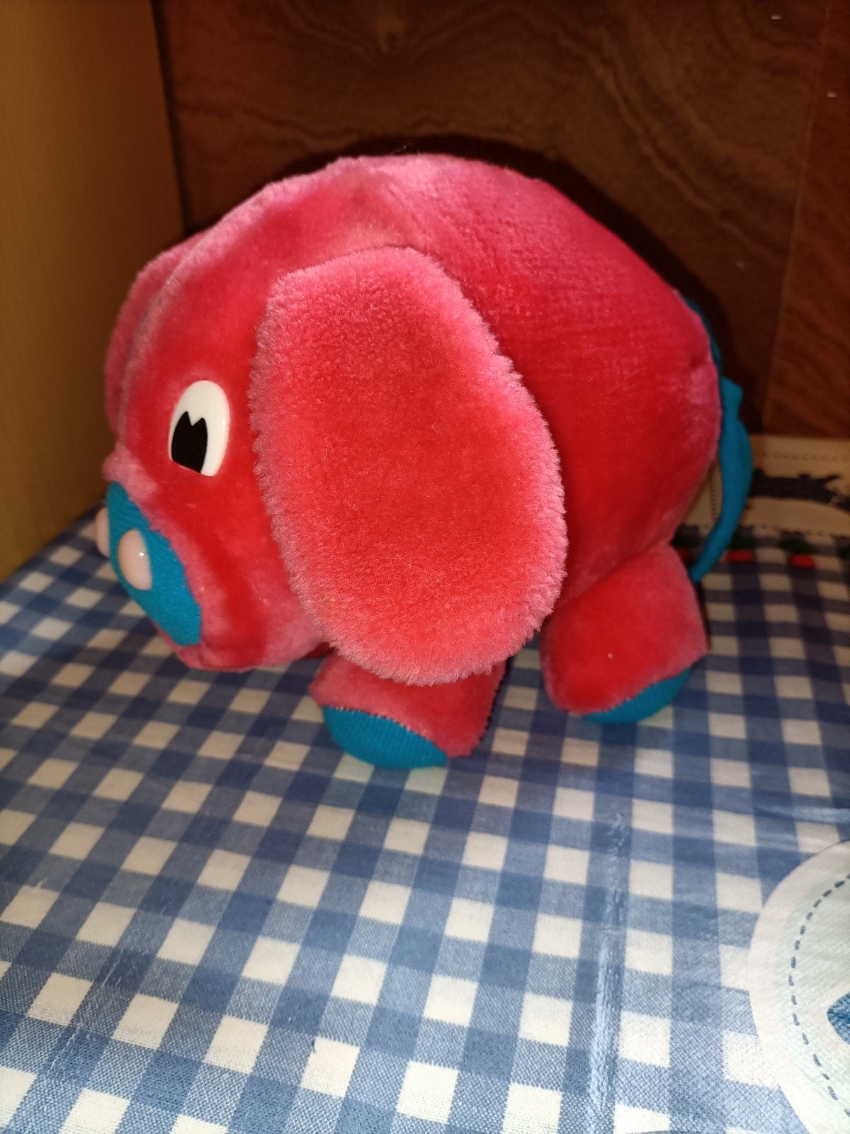 SNS Bank roze olifant knuffel met flaporen 19 cm vintage, Ophalen of Verzenden, Zo goed als nieuw