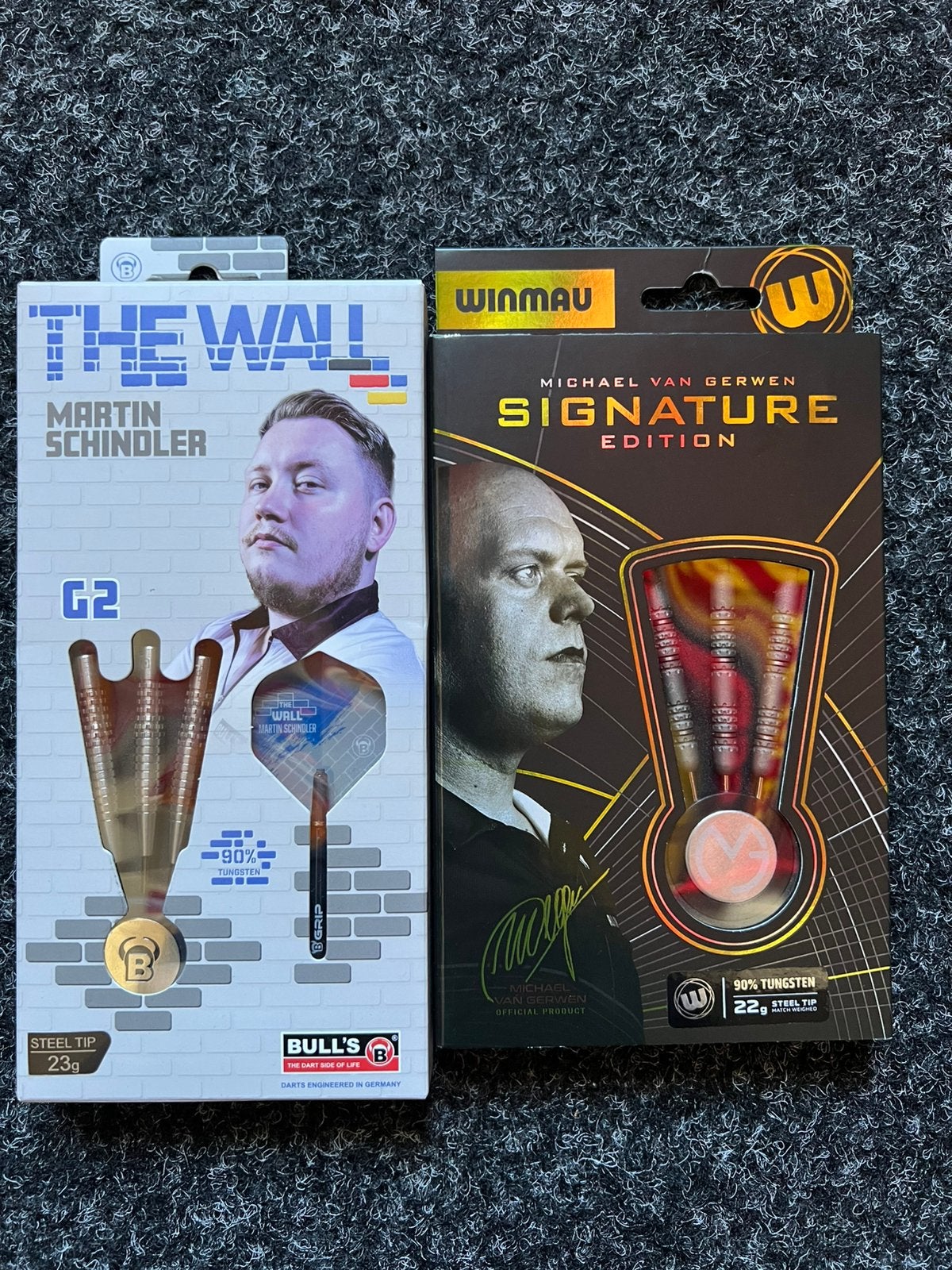 2 setjes darts, Sport en Fitness, Darts, Ophalen of Verzenden, Zo goed als nieuw, Pijlen