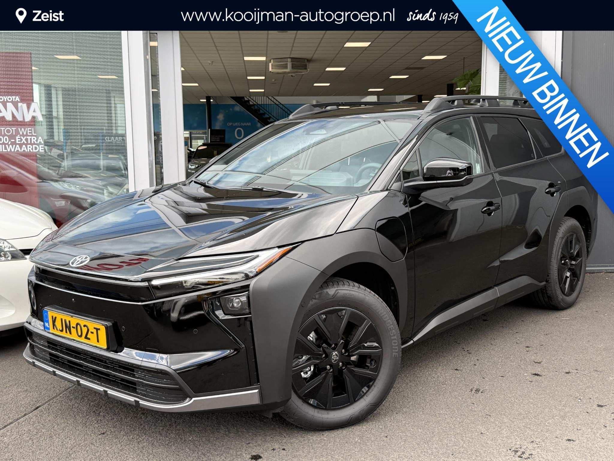 Toyota bZ4X Touring Executive AWD 75 kWh Panoramadak | JBL |, Gebruikt, Zwart, Origineel Nederlands, 1990 kg