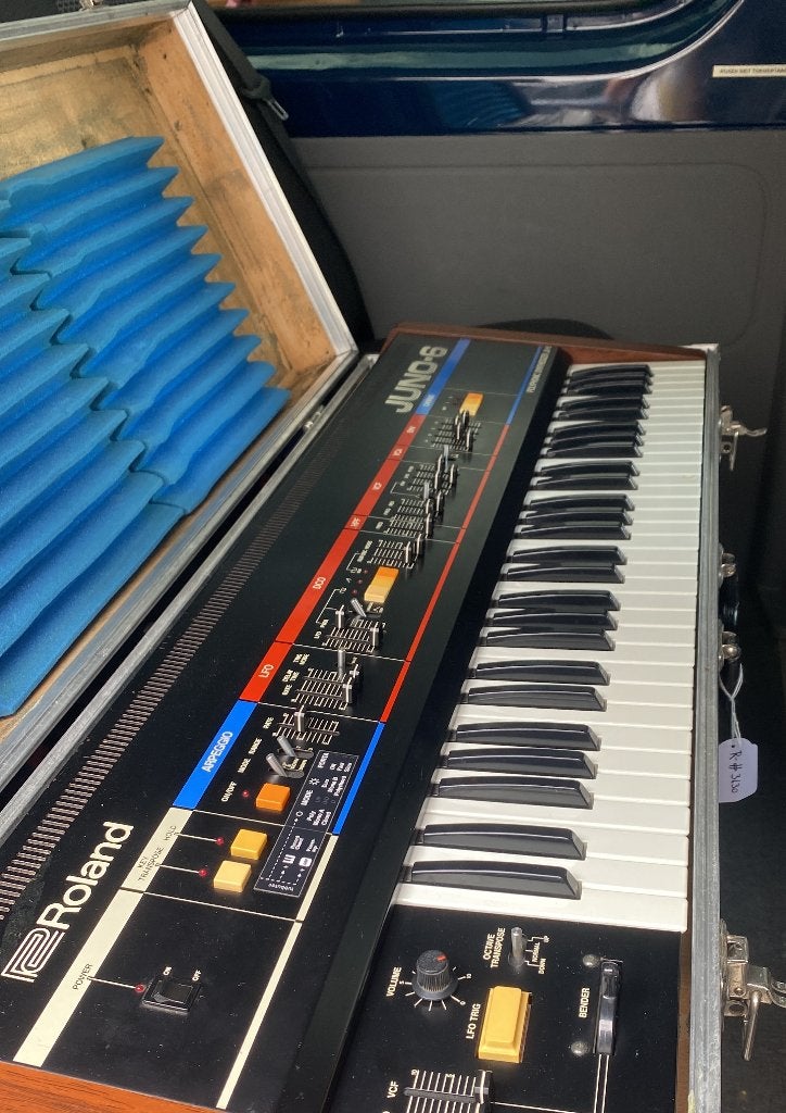 Roland Juno 6 (inc Tubbutec mod) - serviced by Turnlab, Ophalen, Met midi-aansluiting, Roland, 61 toetsen