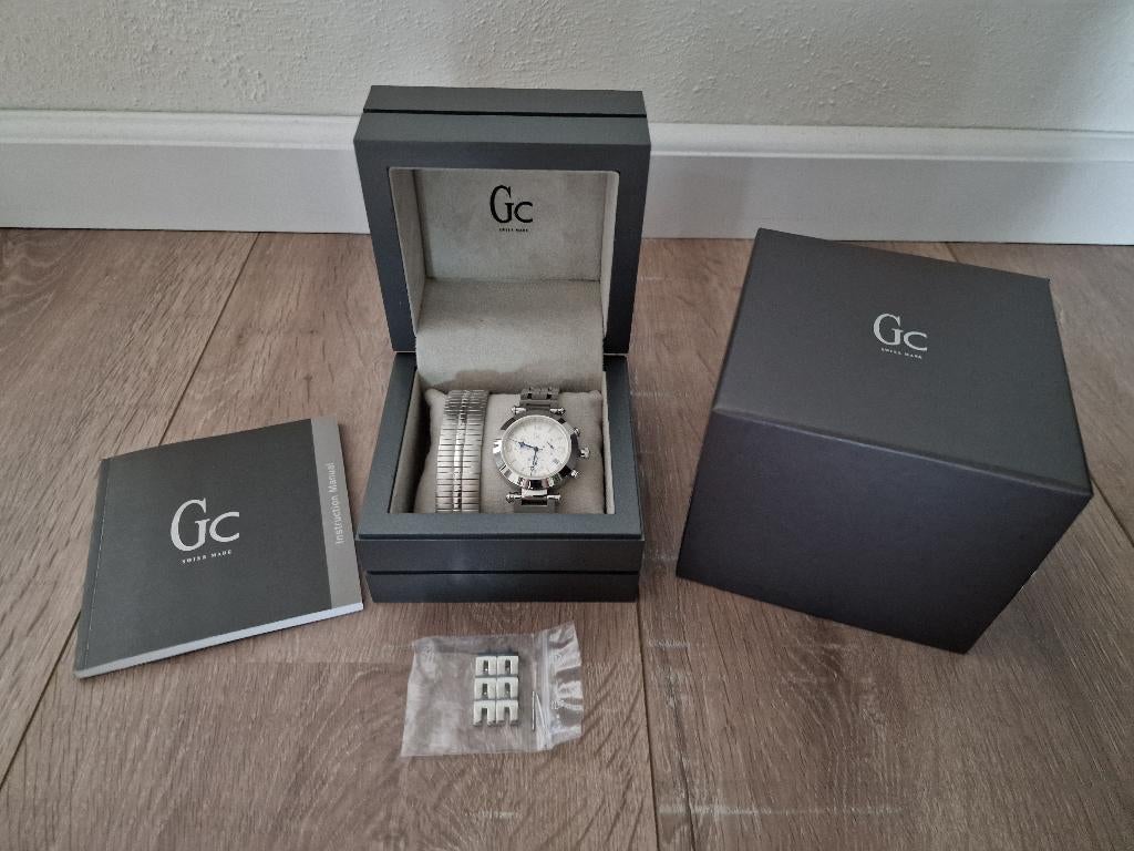 GC Dameshorloge, Guess Collection, Staal, Gebruikt, Staal, Guess