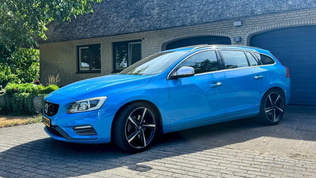 Volvo V60 T6 Summum R-Design 2014 - Unieke auto, Auto's, 15 km/l, 1750 kg, Zwart, 4 cilinders