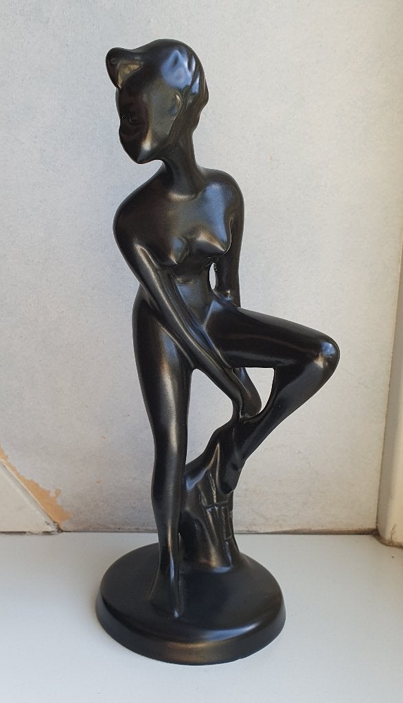 Sculptuur zwart plateel, Antiek en Kunst, Verzenden