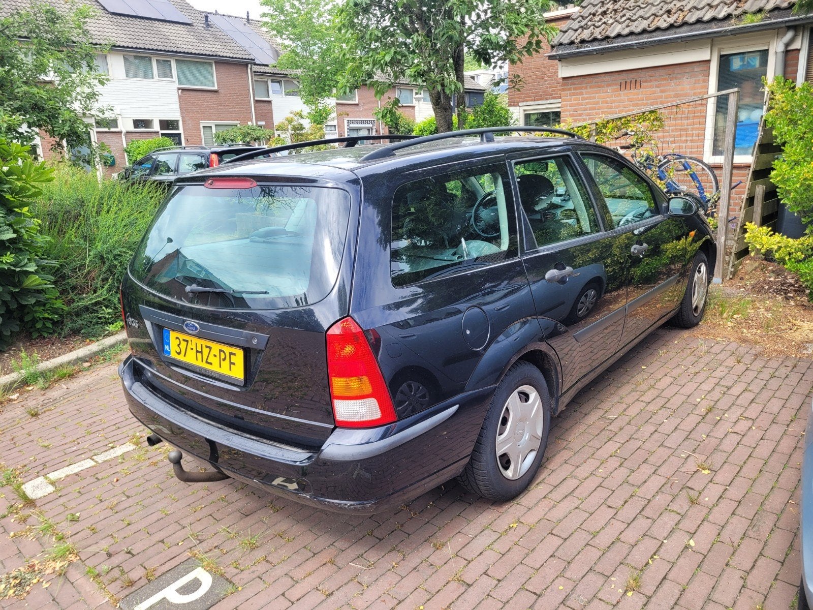 Ford Focus 1.6I 74KW 2002 Zwart, Auto's, 1596 cc, 15 km/l, 4 cilinders, 100 pk