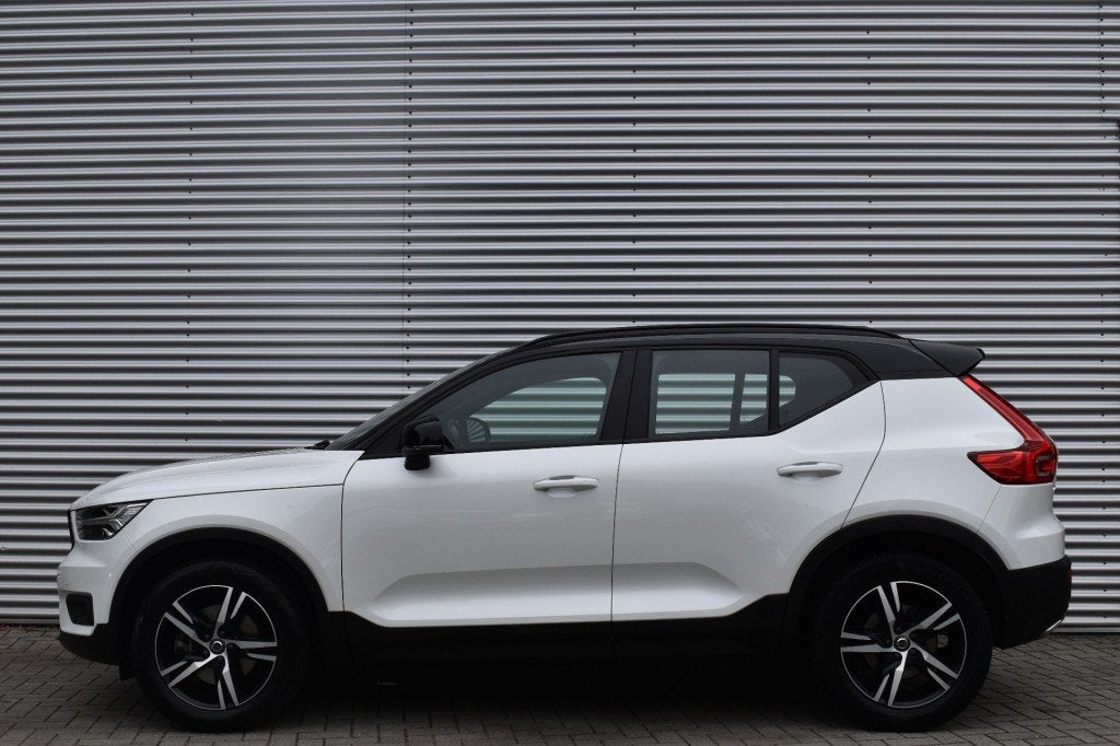 Volvo XC40 2.0 T4 R-DESIGN / STOEL+STW VERW. / EL. A-KLEP /, 15 km/l, Euro 6, 4 cilinders, 1969 cc