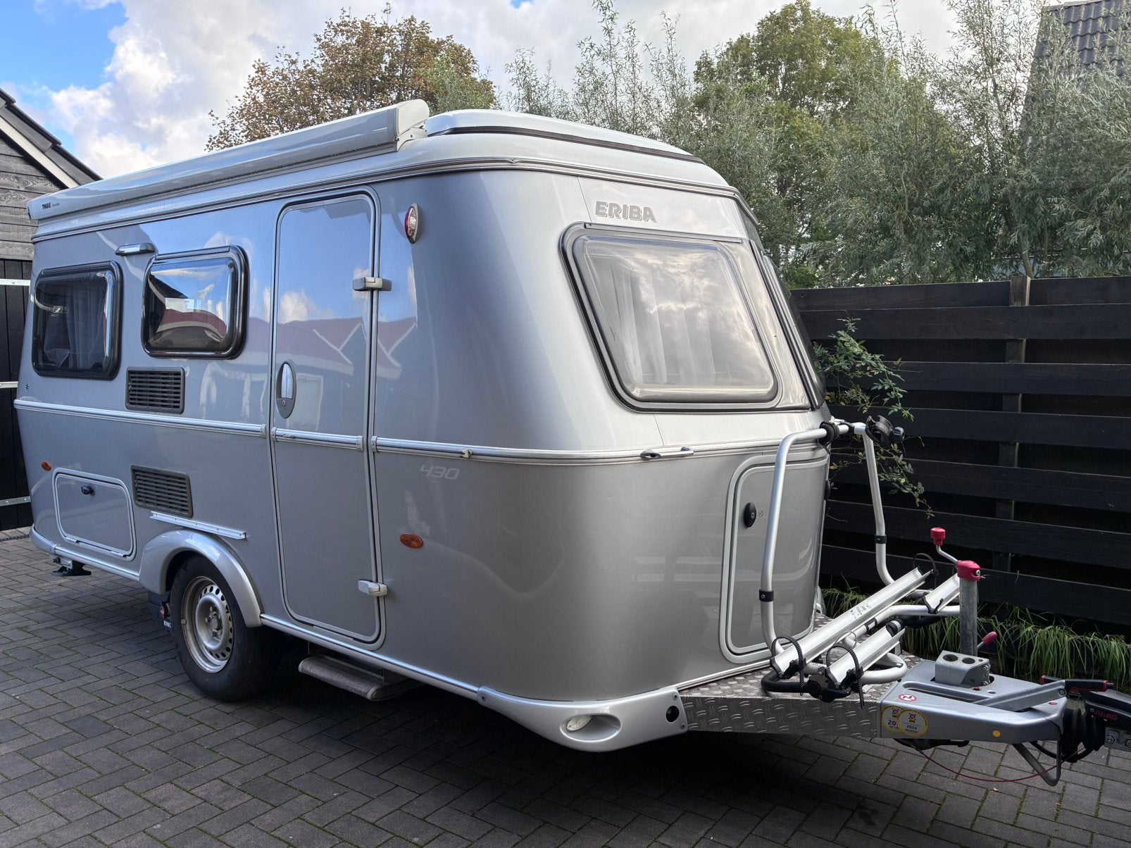 Eriba Touring 430  - Zeer complete caravan, Caravans en Kamperen, Vast bed, Rondzit, Tot en met 3, Particulier