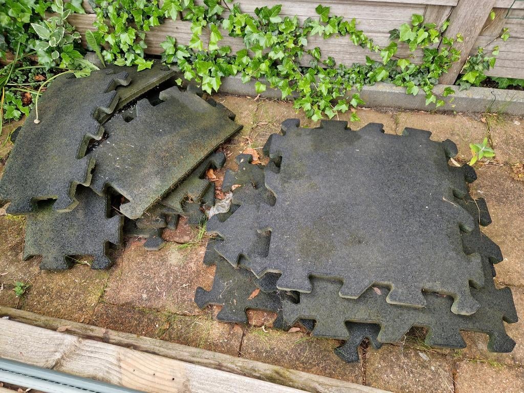 Rubber tegels 1,5x2 meter oppervlak, Ophalen, Gebruikt, Overige typen, Rubber