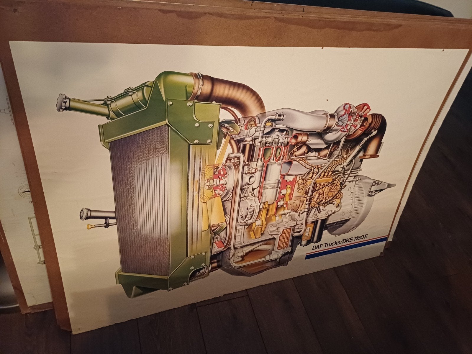 DAF Trucks/DKS 1160E Motor Illustratie Poster, Boeken, Ophalen, Gelezen, Overige merken, DAF