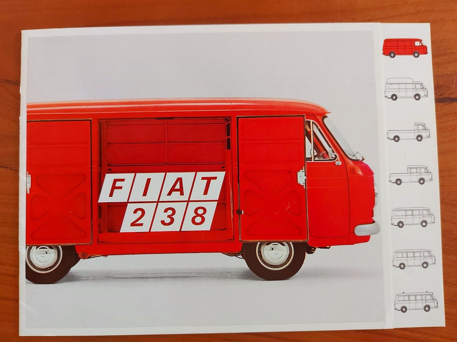 Keurige 1971 Fiat 238 busje folder o.a.pick up - ambulance, Ophalen of Verzenden, Zo goed als nieuw, Overige merken