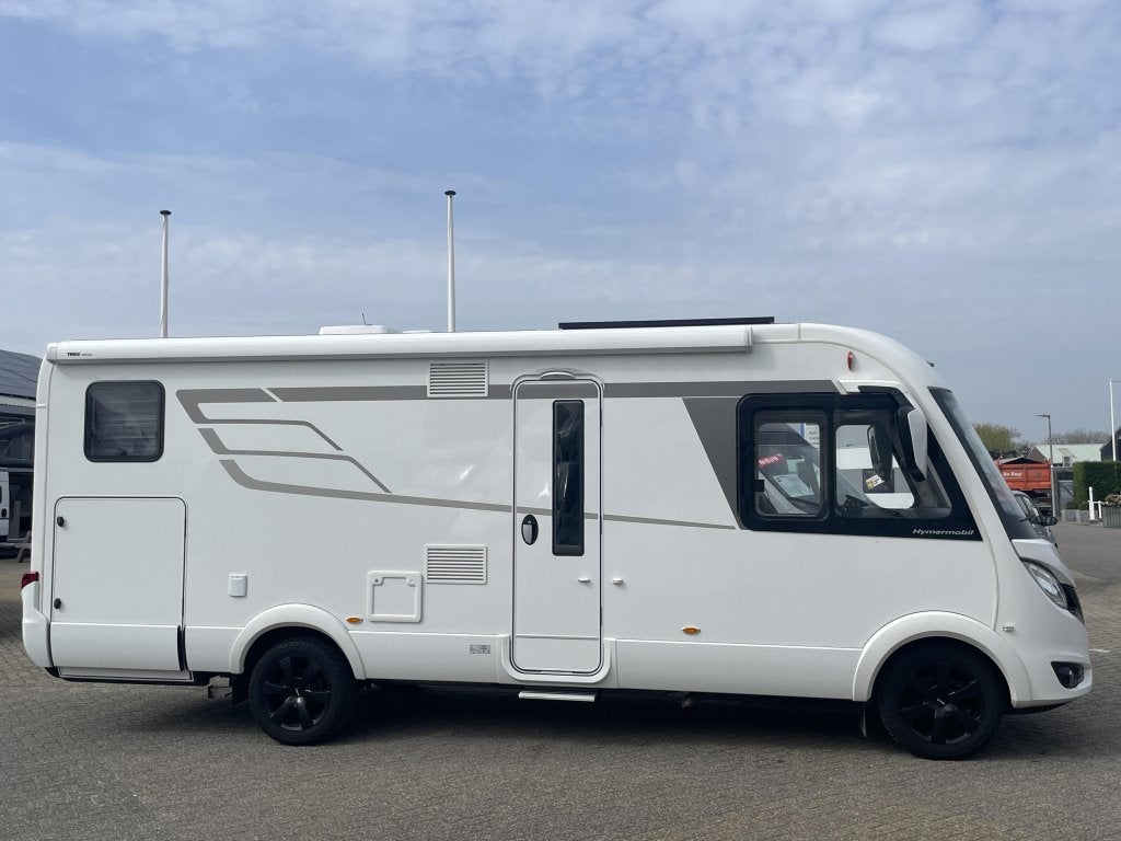 Hymer BMC-I 680 SOLAR/TV/FIETSENDRAGER, Caravans en Kamperen, Campers, Ringverwarming, Koelkast, Tot en met 2, Luifel
