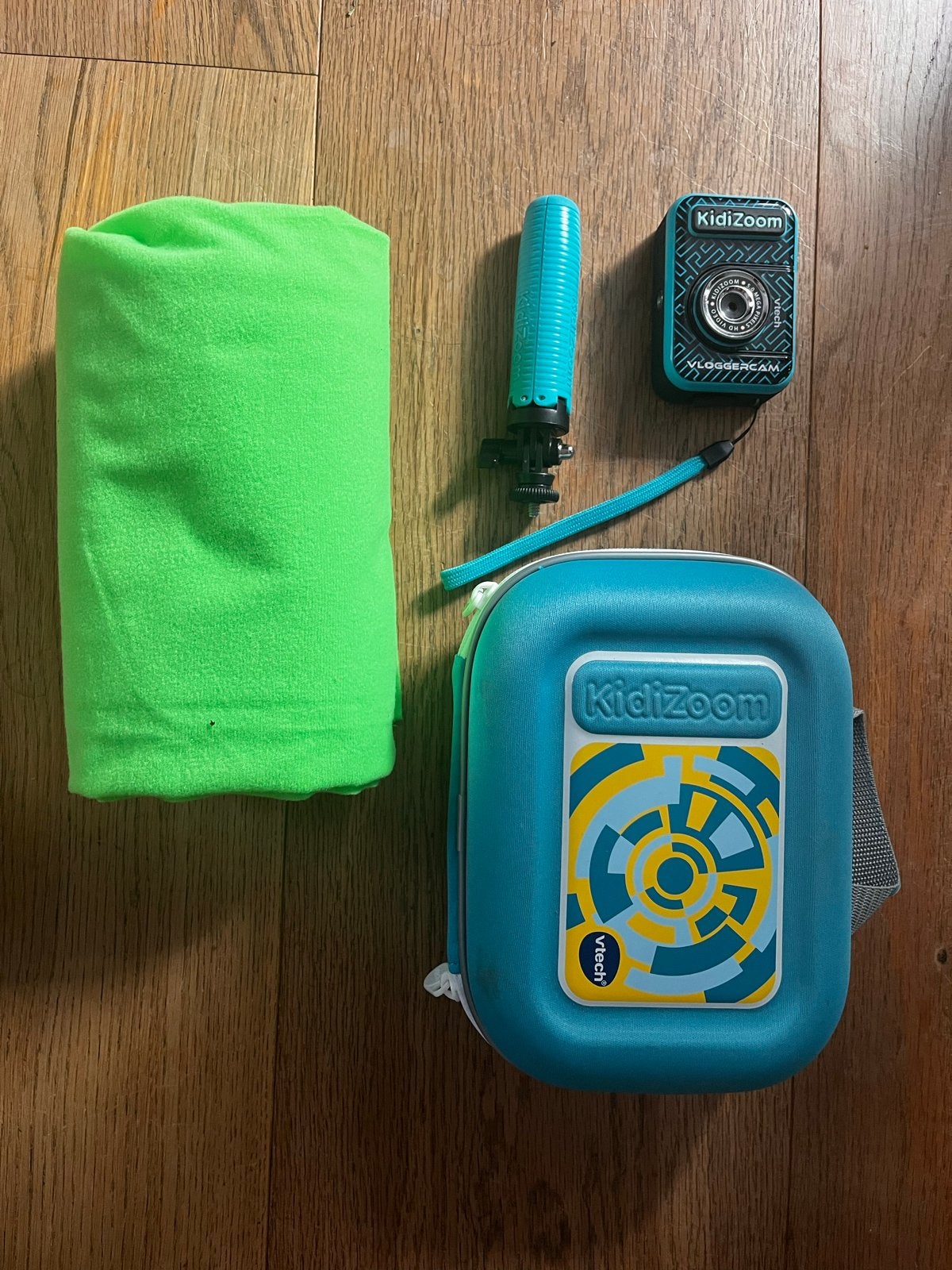 VTech KidiZoom Vloggercam met accessoires, Audio, Tv en Foto, Videocamera's Digitaal, Zo goed als nieuw, Camera, Overige soorten