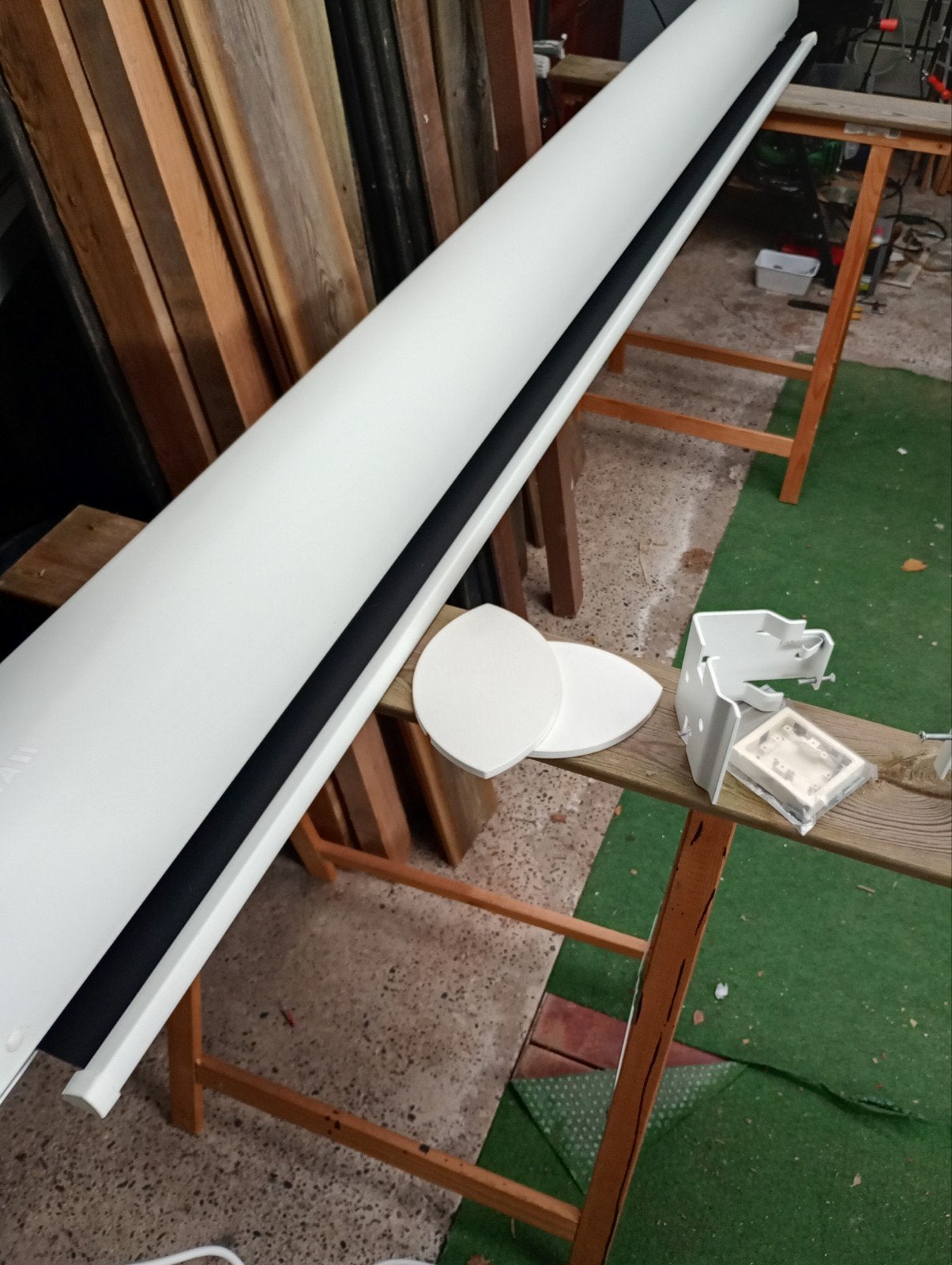 Projecta elpro projectie scherm electrisch, Ophalen, Zo goed als nieuw