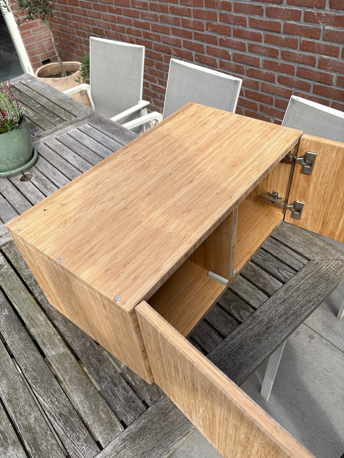 Bamboe kastje met twee deuren, Huis en Inrichting, Ophalen, Zo goed als nieuw