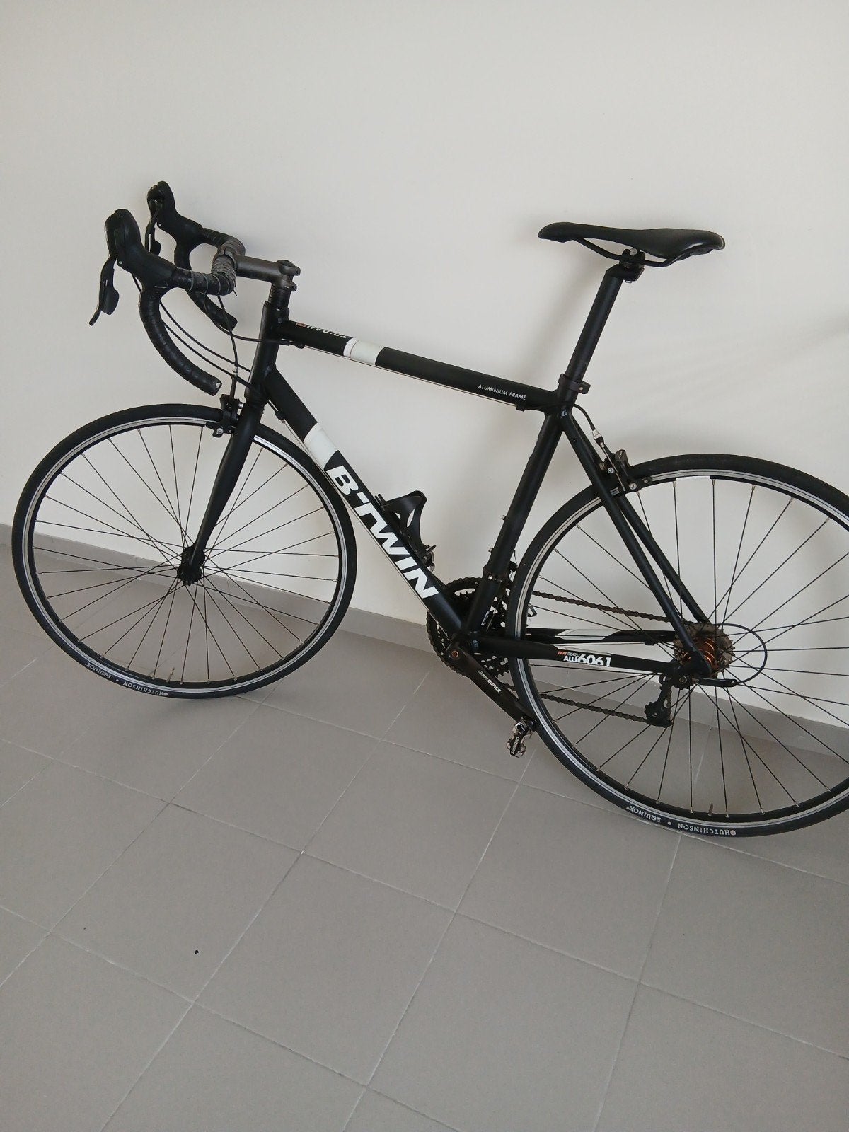 Racefiets Triban 500 voor vrouwen en mannen, Overige merken, Minder dan 10 versnellingen, Aluminium, Ophalen of Verzenden