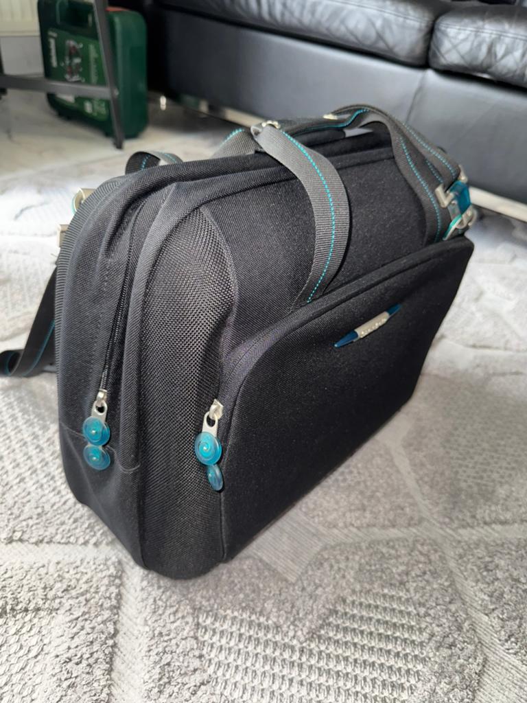 Samsonite reistas compact, Sieraden, Tassen en Uiterlijk, Tassen | Reistassen en Weekendtassen, Ophalen, Zo goed als nieuw, 30 cm of meer