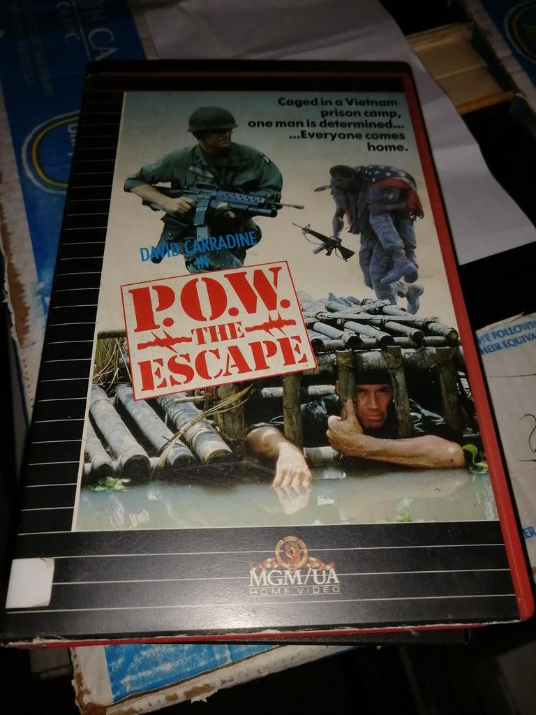 VHS ex-rental - P.O.W. The Escape, Vanaf 16 jaar, Ophalen of Verzenden, Gebruikt, Horror