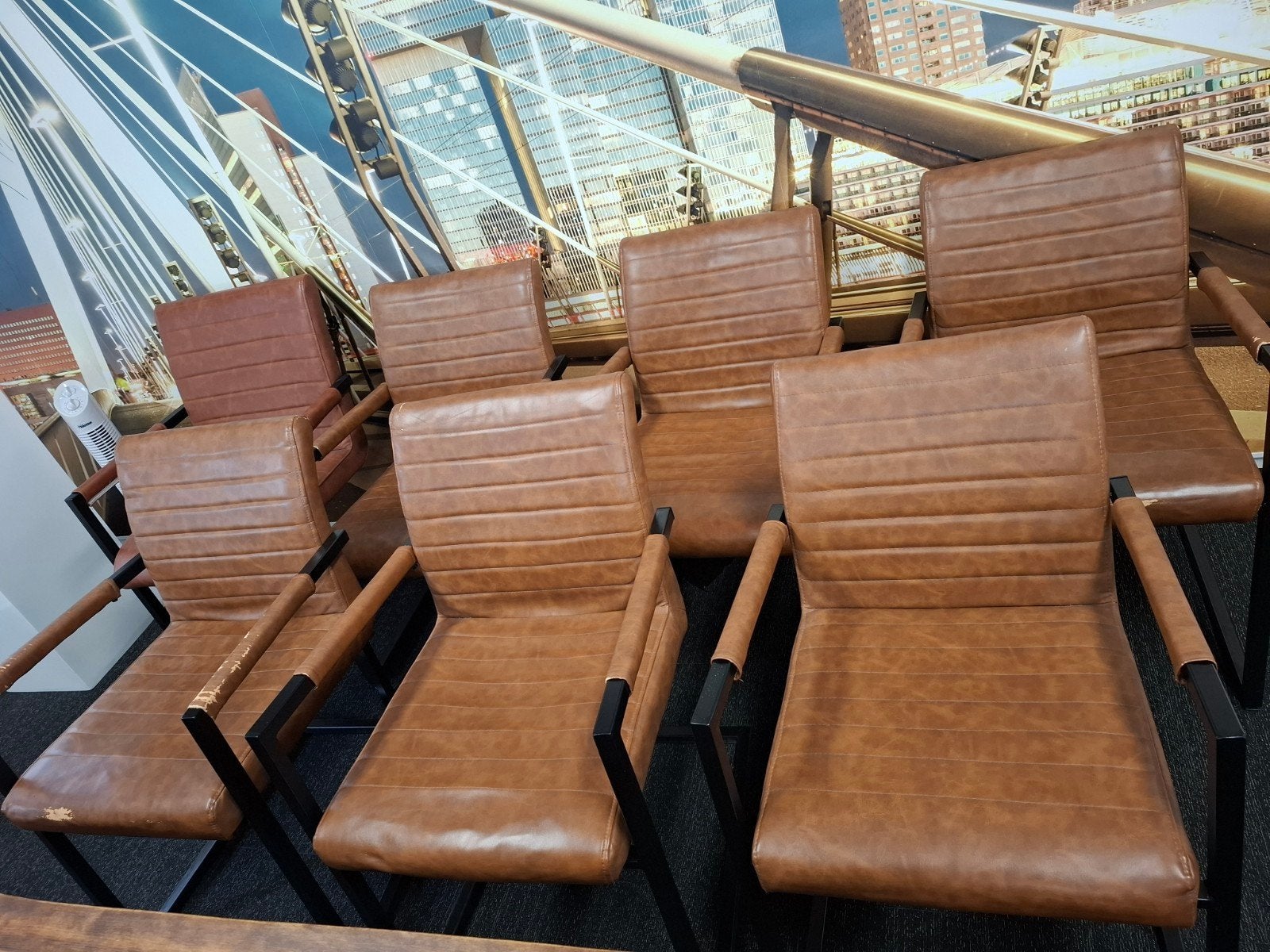 7 bruine leer look stoelen, Ophalen, Gebruikt, Bruin, Leer