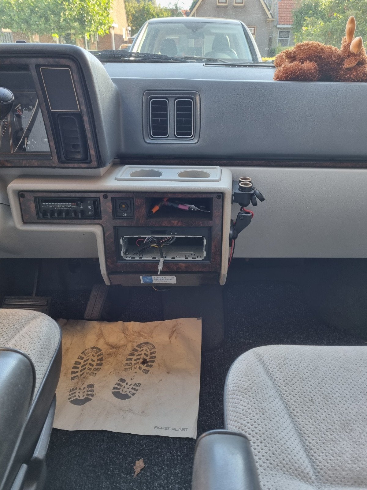 Chrysler Voyager 3.0 I SE V6 EFI AUT U9 1990 Grijs, foto 10