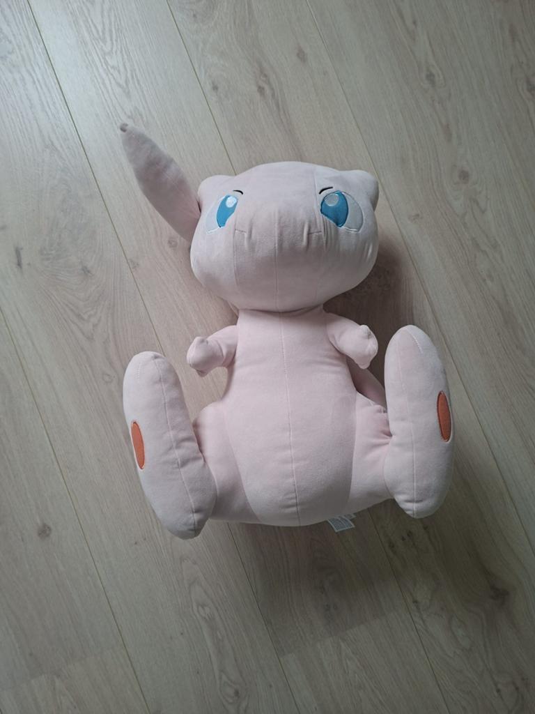 Grote Roze Mew Pokémon Knuffel met gratis pikachu, Overige merken, Overige typen, Ophalen of Verzenden, Zo goed als nieuw