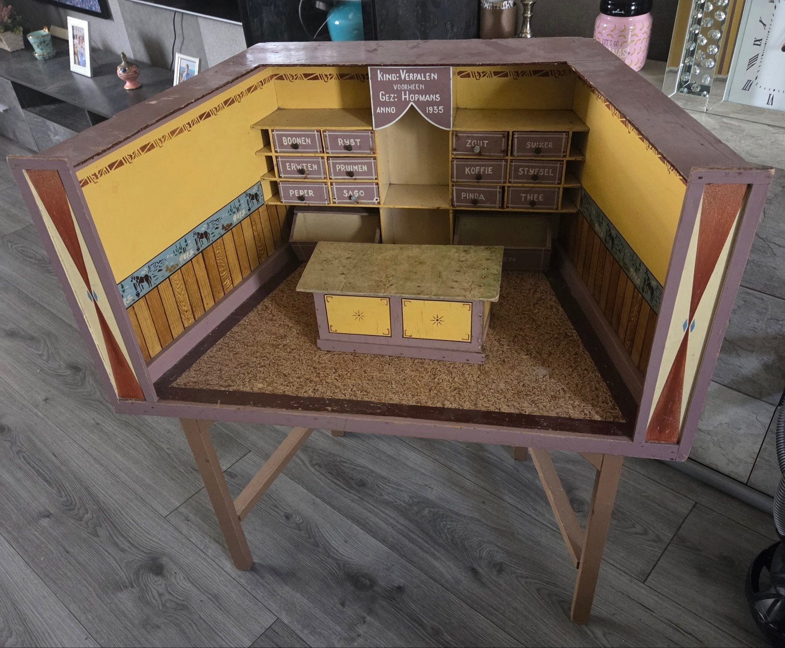 Antieke Kinderwinkel uit 1935, Antiek en Kunst, Ophalen